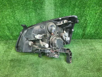 ФАРА НА NISSAN LAFESTA B30