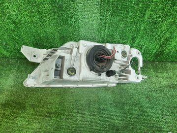 ФАРА НА MAZDA PREMACY CP8W