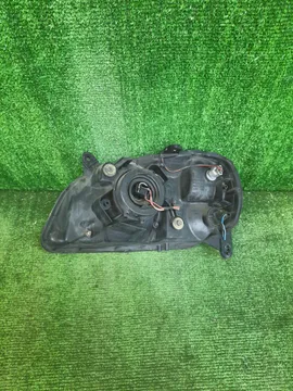 ФАРА НА SUZUKI SWIFT HT51S