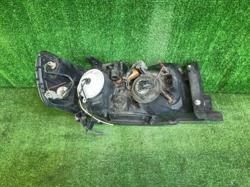 ФАРА НА NISSAN BASSARA U30
