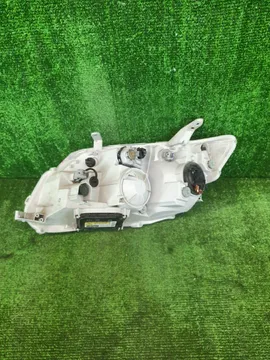 ФАРА НА TOYOTA AXIO NZE141