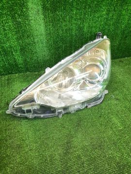 ФАРА НА TOYOTA AQUA NHP10