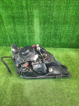 ФАРА НА TOYOTA HARRIER MCU15