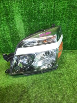 ФАРА НА TOYOTA VOXY AZR60