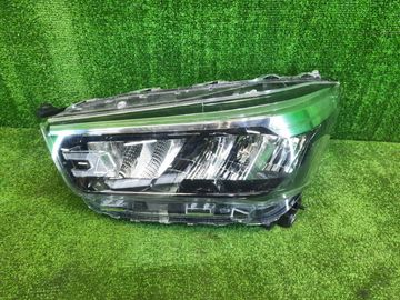 ФАРА НА TOYOTA RAIZE A210A