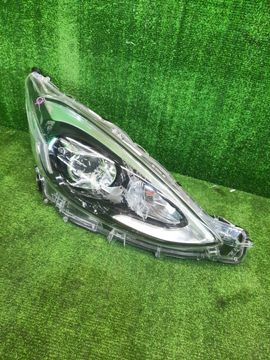 ФАРА НА TOYOTA AQUA NHP10