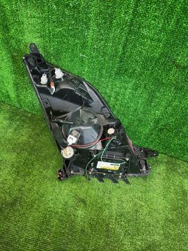 ФАРА НА TOYOTA PRIUS NHW20