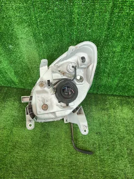 ФАРА НА TOYOTA DUET M100A