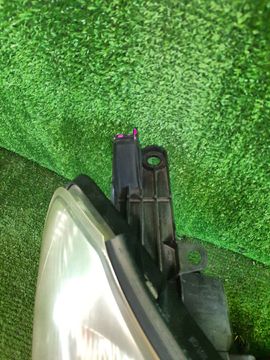 ФАРА НА TOYOTA RAV4 ACA31W