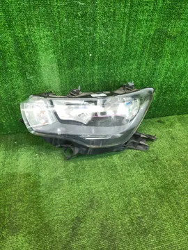 ФАРА НА AUDI A1 8X1