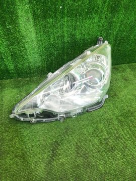 ФАРА НА TOYOTA AQUA NHP10