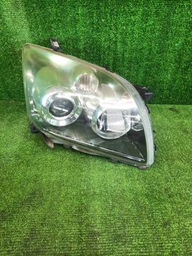 ФАРА НА TOYOTA AVENSIS AZT250