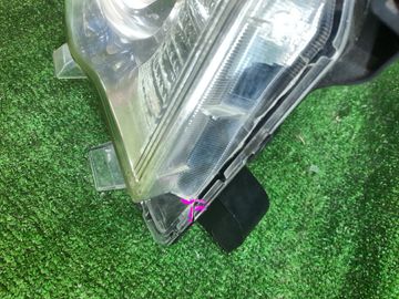 ФАРА НА TOYOTA NOAH ZRR70G