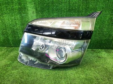 ФАРА НА TOYOTA VOXY ZRR70