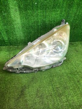 ФАРА НА TOYOTA AQUA NHP10