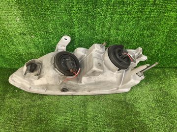 ФАРА НА TOYOTA WINDOM MCV21