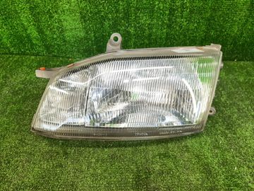 ФАРА НА TOYOTA GRANVIA KCH16