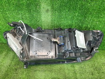 ФАРА НА AUDI A6 4G2