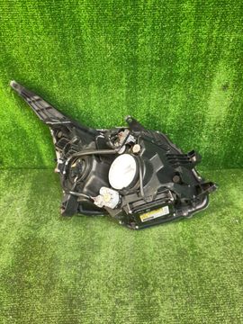 ФАРА НА TOYOTA VOXY ZRR70G