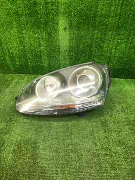 ФАРА НА VOLKSWAGEN GOLF 1K1