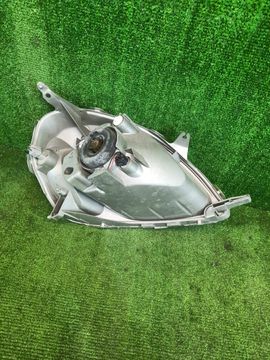 ФАРА НА TOYOTA VITZ NCP10