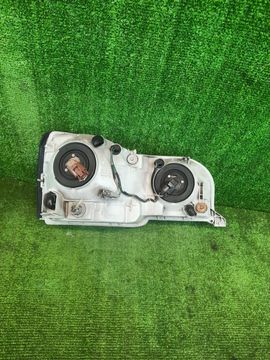ФАРА НА TOYOTA PROGRES JCG10