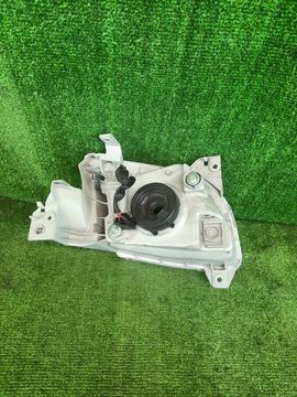 ФАРА НА MAZDA MPV LW5W