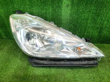 ФАРА НА HONDA FIT GE6