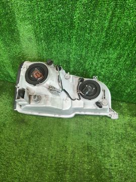ФАРА НА TOYOTA PROGRES JCG10