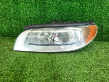ФАРА НА VOLVO V70