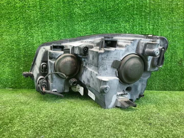 ФАРА НА VOLKSWAGEN TOURAN 1T3