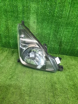 ФАРА НА TOYOTA OPA ZCT10