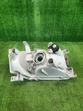 ФАРА НА TOYOTA SUCCEED NCP51