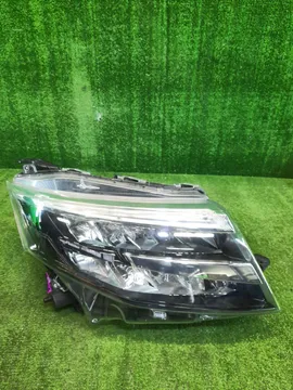 ФАРА НА TOYOTA ROOMY M900A