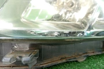 ФАРА НА TOYOTA PRIUS ZVW30
