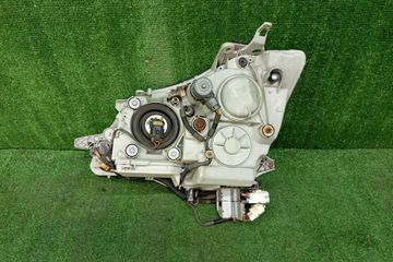 ФАРА НА TOYOTA CROWN GRS180