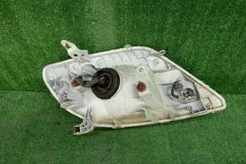 ФАРА НА TOYOTA COROLLA NZE121 
