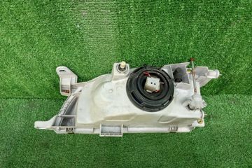 ФАРА НА TOYOTA COROLLA AE100