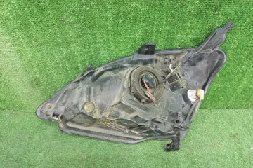 ФАРА НА HONDA CIVIC EU1