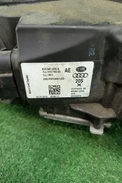 ФАРА НА AUDI A3 8V