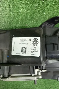ФАРА НА AUDI A3 8V
