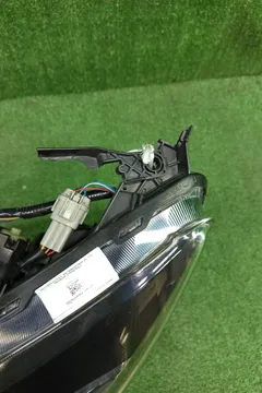 ФАРА НА NISSAN NOTE E12