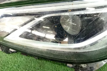 ФАРА НА TOYOTA CROWN AZSH20