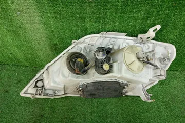 ФАРА НА TOYOTA COROLLA NZE121 