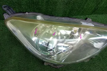 ФАРА НА TOYOTA AQUA NHP10