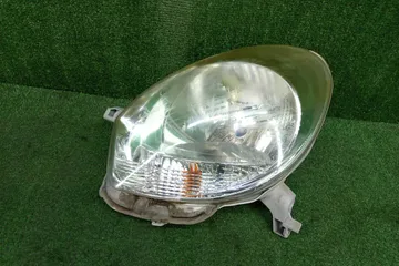 ФАРА НА TOYOTA PASSO KGC30