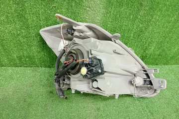 ФАРА НА TOYOTA PASSO KGC10