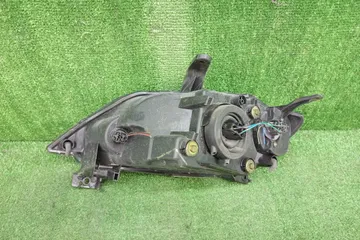 ФАРА НА MAZDA DEMIO DY3W
