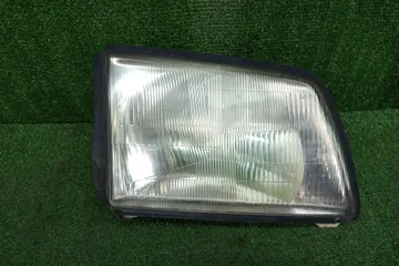 ФАРА НА MAZDA BONGO SK22V