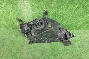 ФАРА НА MAZDA DEMIO DY3W